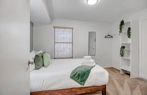 Chic Poolside Oasis - Karaoke - BBQ - Games - Foto 23