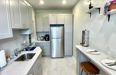 Sunny Jersey City 1BR, 25 min to NYC, 15min to EWR, King Bed, Hammock & Park Views - Foto 7