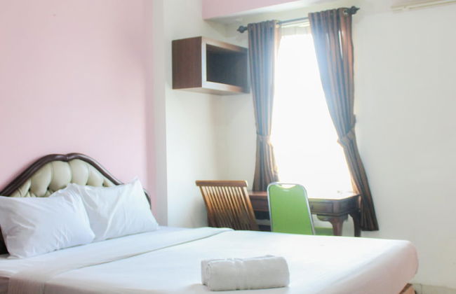 Homey and Cozy Living Studio at Margonda Residence 2 Apartment - Photo 15