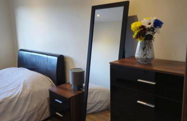 Self-catering extended family home - Photo 7