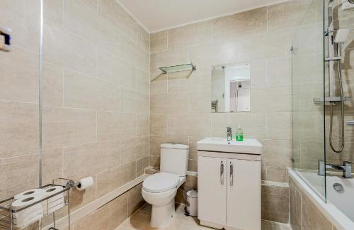 2BR with parking, Mill Hill, NW London, 10min Tube - Foto 18