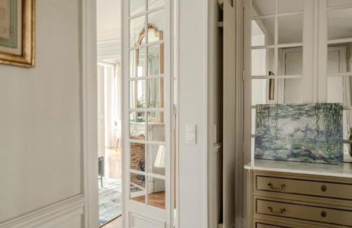 AC 3bds Apt with arc de triomphe view & terrace - Foto 42