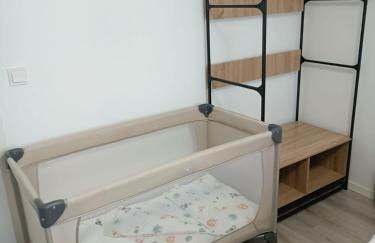 D-Quadrat FeWo "Doni" für Familien, Geschäftsreisende und Urlauber, mit 3 Zimmern, Tageslichtbad, Südbalkon und Kingsize-Betten, für bis max 6 Erwachsene und 2 Kleinkinder - Foto 22