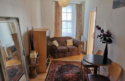 Flat next to port and cliffs with parking - Foto 1