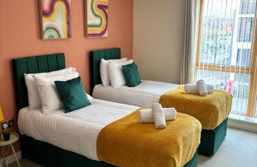 2-Bed Duplex Apartment | Sleeps 6 | Ideal for Contractors, NHS & Tourism Guests - Foto 1