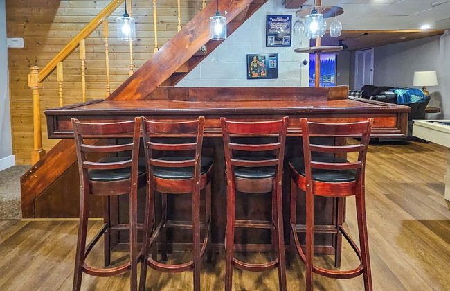 Pond Place by Avantstay Game Room, Deck, Fire Pit - Photo 24