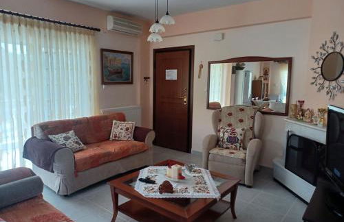 Gerakini 2BR Apt with Shared Pool - Foto 19