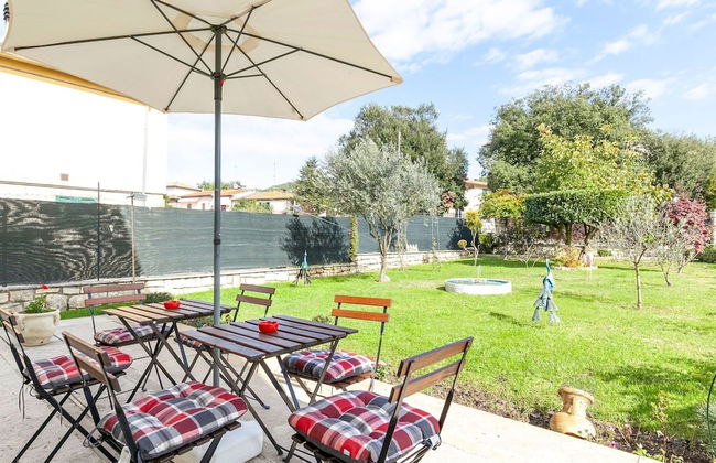 Villa in Italy With Private Garden Retreat - Foto 1