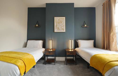 3-Bed Home Perfect for Exploring Nottingham & Derby - Foto 2