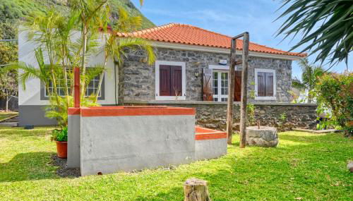 Casa do Pombal, a Home in Madeira - Photo 2, Garden, Garden view