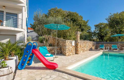 Apartments Villa Padrone with pool - perfect for families! - Photo 30