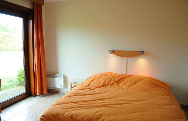 Holiday Home in Somme-leuze With Pool & Sauna - Foto 2