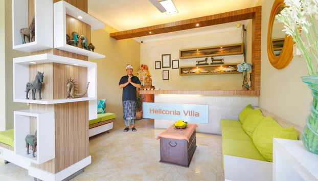 Coin salon dans le hall