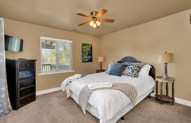 Bass Lake Beauty! 4 BDR Sleeps 16, Lakefront Views - Foto 3