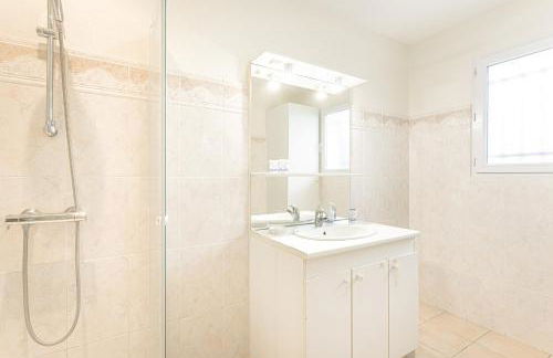 Maison Lumineuse Près La Rémigeasse - Foto 16