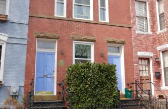 Whimsical Cottage in Eastern Market - Photo 4