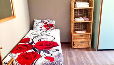 COSY FLAT IN CENTRAL TIRANO - 60 seconds walk from Bernina Express Train station - Photo 5, towels