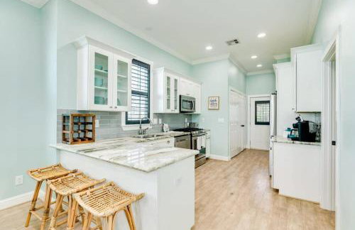 Coral Cottage - Enjoy the Posh Life! Heated Pool, Spa, Fireplace! - Foto 11