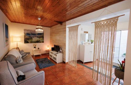 Cozy Beach House - Photo 1