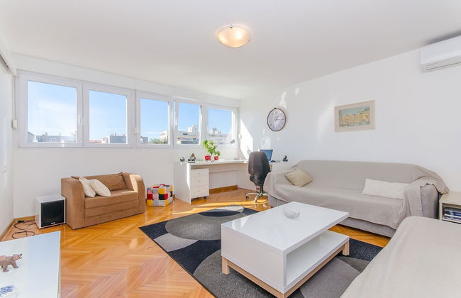 Apt Near Center w/ Terrace on top of the Building - Foto 1