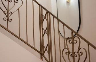 Villa Di Leon - Uniquely Designed Villa with Pool in a Picturesque Village near Famous Porto Limnionas, Offering Exceptional Hospitality By Villa Mana Gers - Photo 17