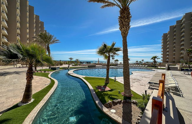 Beach Bliss Retreat 2BR Beachfront Condo - Foto 58