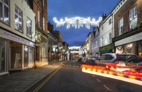 Eton House-Stunning-Castle views-5Bed-Free-Parking - Foto 29