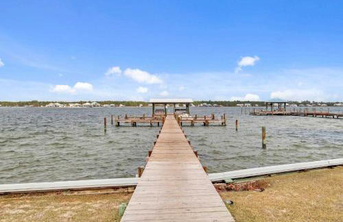 3BR Condo Gulf Views with Pool, Boat Launch and Dock - Photo 30