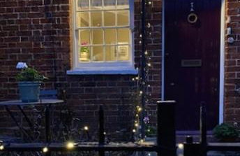 Historic Cottage in Heart of Farnham nr the Castle - Photo 32