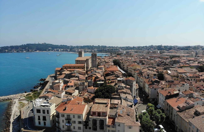 Picasso Apartments - Photo 35