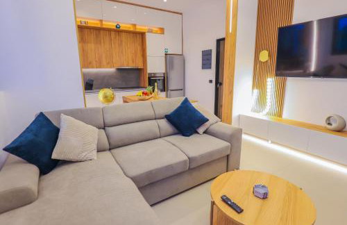 City Compass Luxury Villa - Photo 7