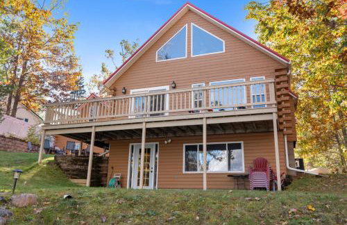 Lakefront Getaway with Kayaks, Fire Pit and Views - Foto 36