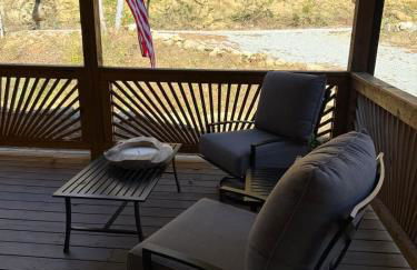 Mountain Cabin & Creek-Front Nature Retreat NC - Foto 33