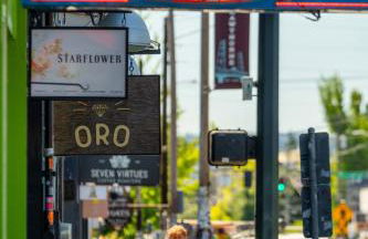 Stay Portland - Modern Portland Studio - Food Carts & Local Shops - Photo 19