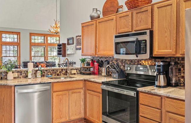 Mountain Escape With Game Room Balcony Stunning Views in the Poconos Christina - Foto 16