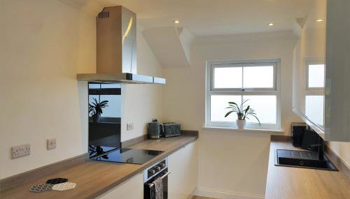 Surfside - Photo 5, stove, dishwasher, pet friendly, toaster, minibar