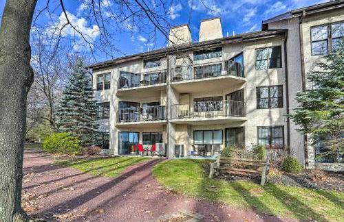 On Big Boulder Lake Condo with Community Pools! - Foto 19