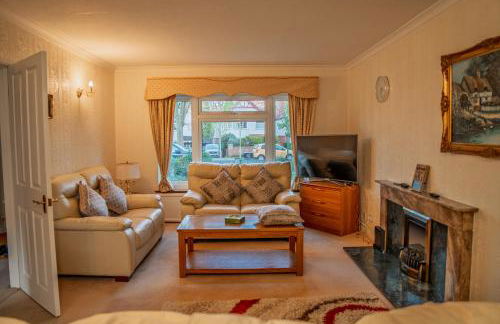 Farnborough Stay - 5 Bedroom - Foto 1