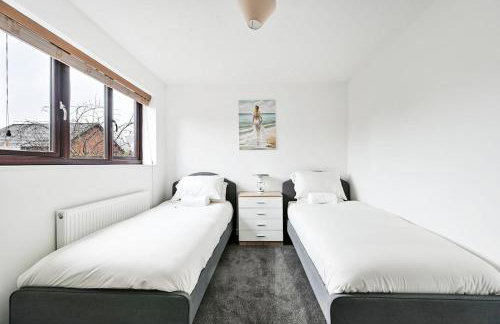 Quiet & Modern Contemporary Home for Work & Family - Foto 8