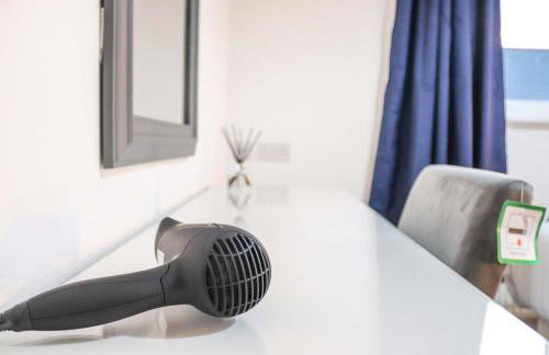 3Bedroom EnSuite SofaBed Sleeps upto 6 Contractors Families Long or Short Stay Free Parking WIFI - Foto 44