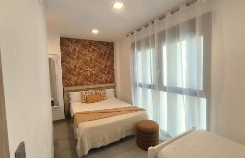 Casa con jardín, aparcamiento - Photo 2