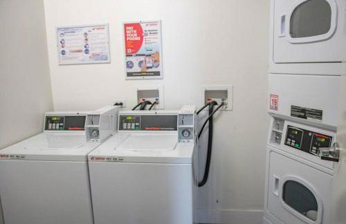 Skyline 2BR in South Loop with Optional Parking & Gym Access Near Museum Campus and McCormick Place - Foto 9