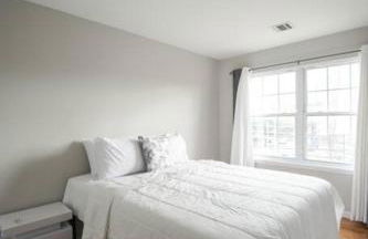 Newark Liberty Brick House - Private Bedroom 3 - Foto 29
