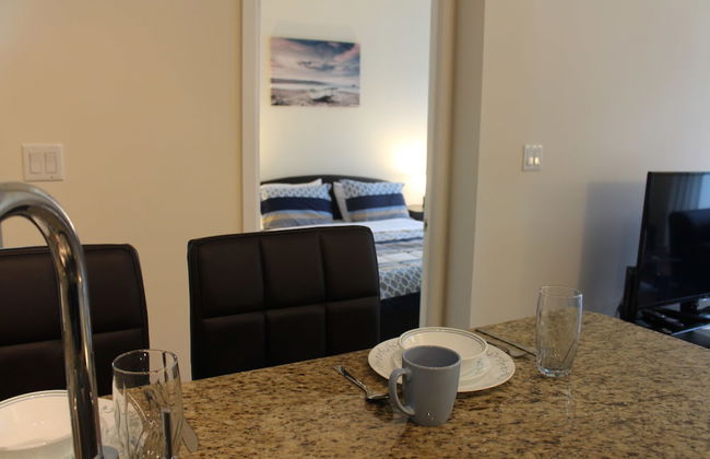 Custom Luxury Suite - By Elite Suites - Photo 24