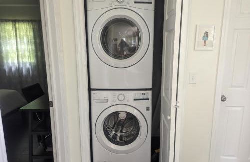 Tranquil Getaway Cottage in Charming, Bethel CT - Foto 15