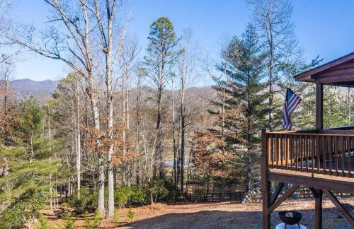 3-Story Private Cabin with Hot Tub and Fire Pit - Foto 3