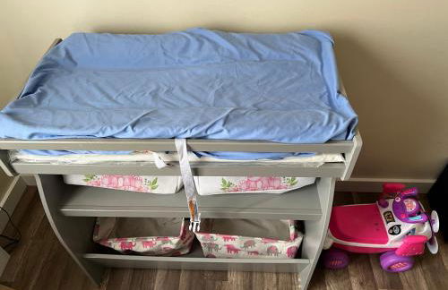 Spacious and tranquil 5br house in charming East Stroudsburg w game room, pets allowed - Foto 27