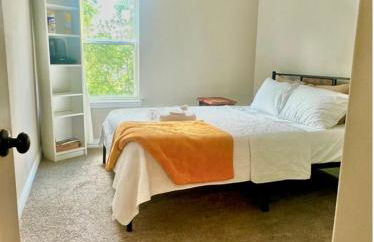 Black and White Retreat 8min to downtown - Foto 28