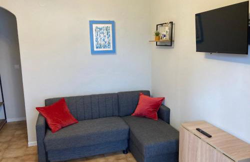 Garden Apartment - Photo 10