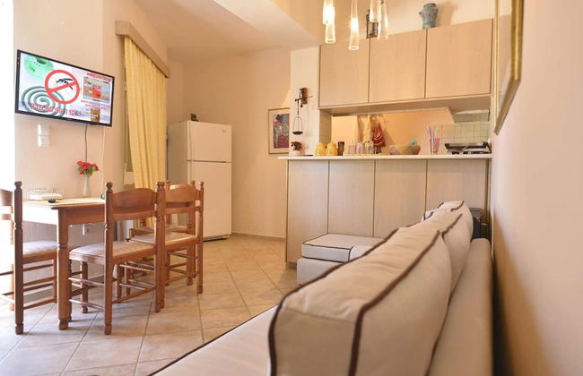 Villa With Private Pool, BBQ Area - Photo 17